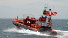 Imagem de Marinha coordena resgate de cinco pessoas