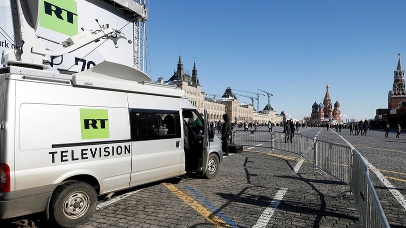 Suspensão de emissão de media estatais russos entra em vigor