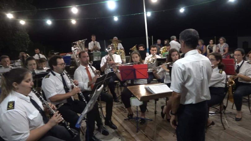 Imagem de Desfile e concerto