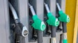 Imagem de Gasolina vendida a 3,6 cêntimos acima da referência