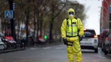 Imagem de Covid-19: Número diário de mortes volta a cair em Espanha