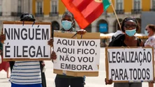 Imagem de Mais de 100 imigrantes protestam em Lisboa contra o SEF