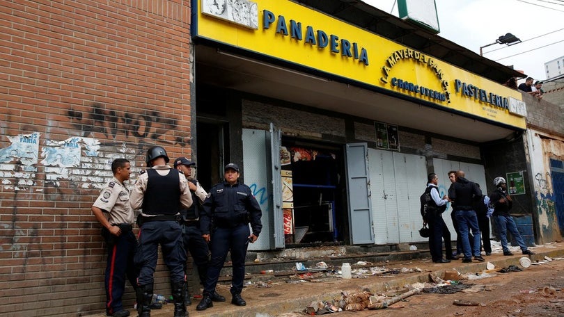 Portugueses na Venezuela recebem 4,4 M€ para reabrir estabelecimentos saqueados