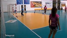 Imagem de Ano novo começa com dérbi no andebol feminino (vídeo)