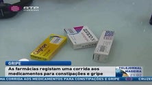 Imagem de A corrida pelos medicamentos para tratar gripes e constipações também enche as farmácias