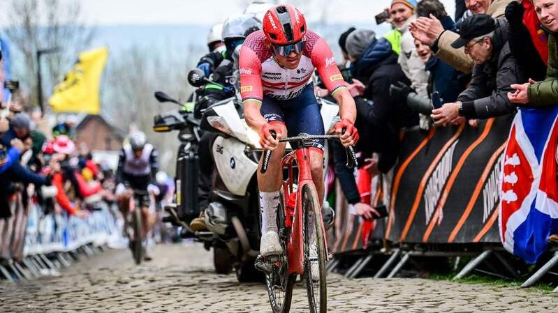 Pedersen ganha oitava etapa da Volta a França