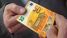 Imagem de Estado garante mais 60 euros aos beneficiários de apoios sociais