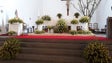Mais de três mil sapatinhos enfeitam a Igreja do Porto da Cruz