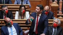 Imagem de Chega propõe que casamentos sejam impedidos a menores de 18 anos