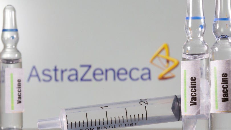 Astrazeneca garante que vai cumprir o calendário