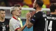 Imagem de UEFA pune futebolista austríaco com um jogo de suspensão