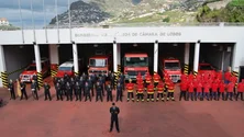 Imagem de Incêndio no Estreito de Câmara de Lobos obriga a combate com meio aéreo