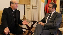 Imagem de Presidente do governo elogia D. António de sousa Braga (Vídeo)