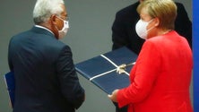 Imagem de UE/Cimeira: António Costa oferece máscaras portuguesas aos homólogos europeus
