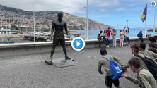 Imagem de Juventus de Cristianinho visitou a estátua de CR7 no Funchal