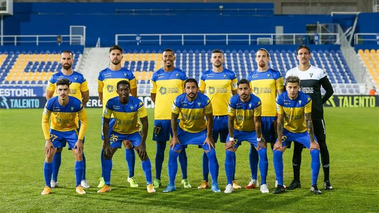 Imagem de Estoril Praia sagra-se campeão da II Liga