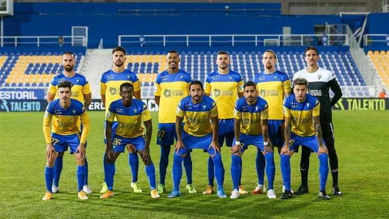 Estoril Praia sagra-se campeão da II Liga