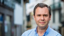 Imagem de CDS propõe alteração de IRC de 21% para 15%
