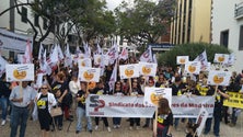Imagem de Professores e Educadores em protesto pela valorização da carreira