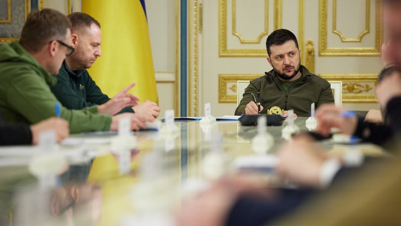 Zelensky pede armas ao Parlamento sul-coreano