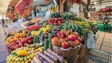Imagem de Comerciantes dos Lavradores queixam-se da falta compradores (áudio)
