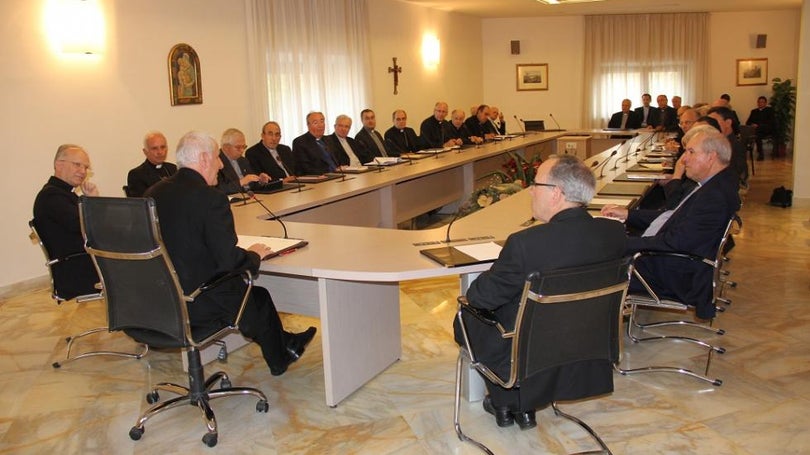 Imagem de Bispos preocupados com falta de “debate sério” sobre mudança de sexo aos 16 anos