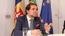 Imagem de Governo vai apoiar os trabalhadores em Lay-off