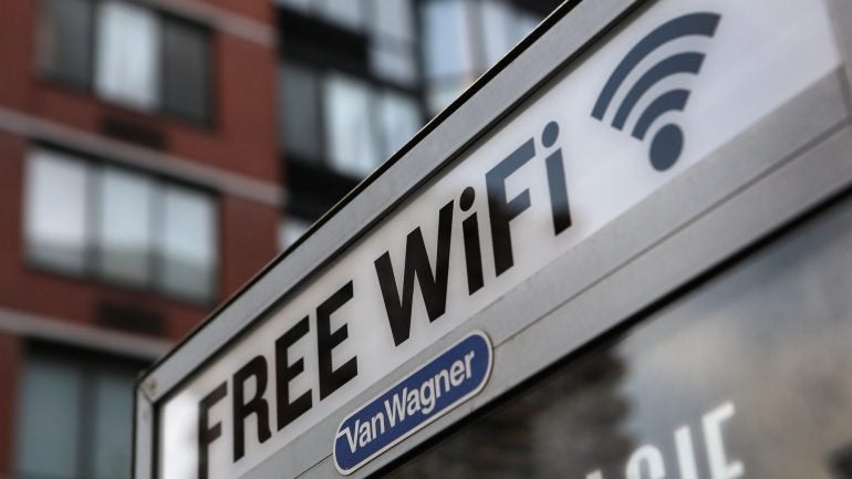 Imagem de Noventa por cento dos municípios portugueses com vales da UE para instalar wi-fi