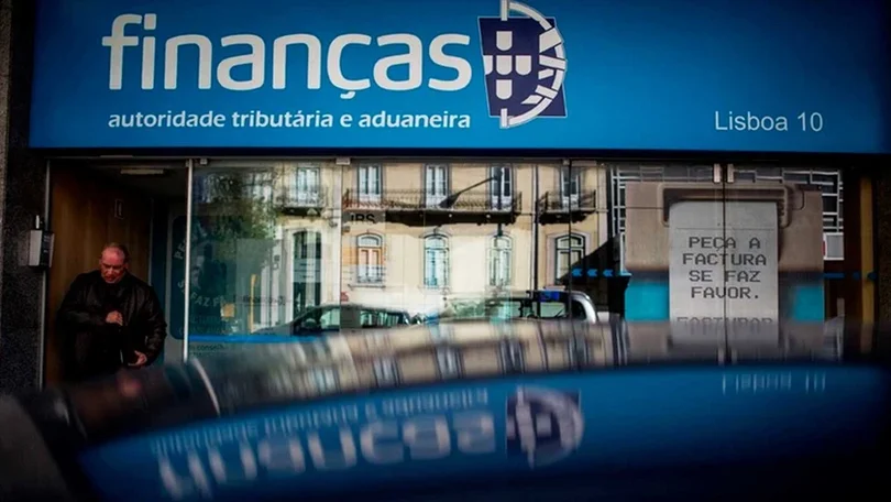 Imagem de Finanças têm 200 mil vagas em abril para atendimento por marcação no IRS