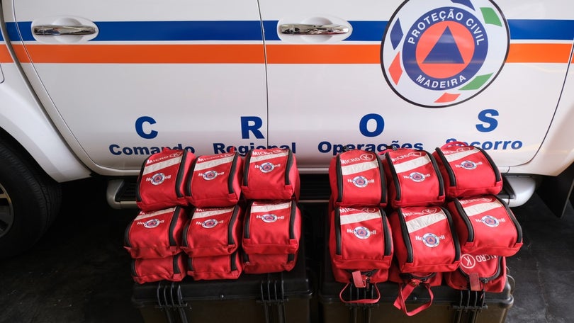 Imagem de Proteção Civil da Madeira disponibiliza equipamentos para combater incêndios no Chile