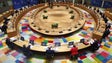 Cimeira União Europeia: Líderes dos 27 voltam finalmente à mesa em busca de acordo