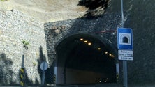 Imagem de Acidente no túnel do Curral das Freiras provocou sete feridos