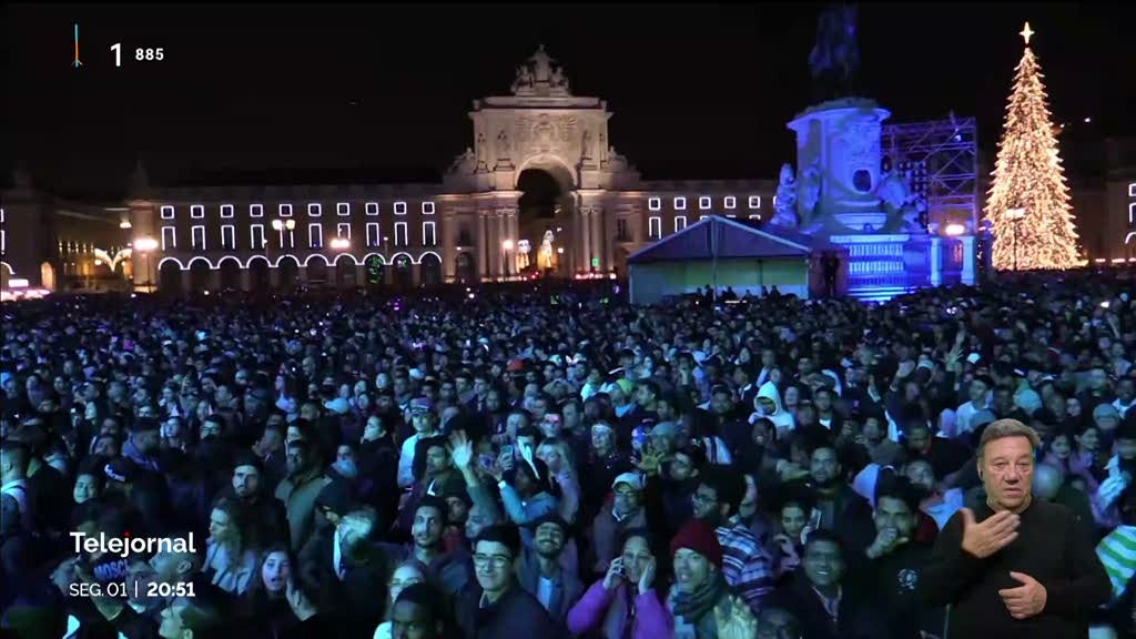 Noite e madrugada de festa por todo o país