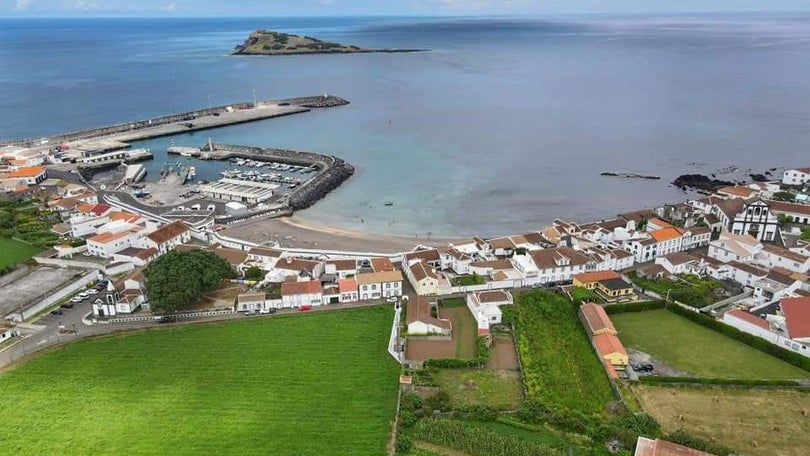 Imagem de Abastecimento à ilha