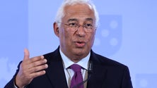 Imagem de Governo vai deixar de conceder vistos «gold»