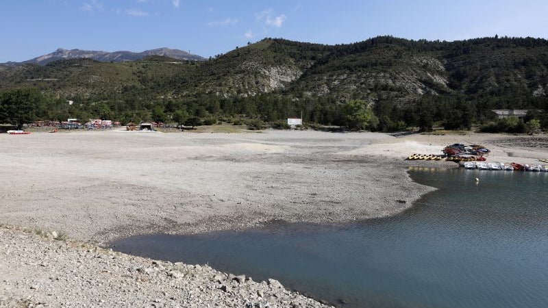 Imagem de Grande parte de França em alerta devido à seca prolongada