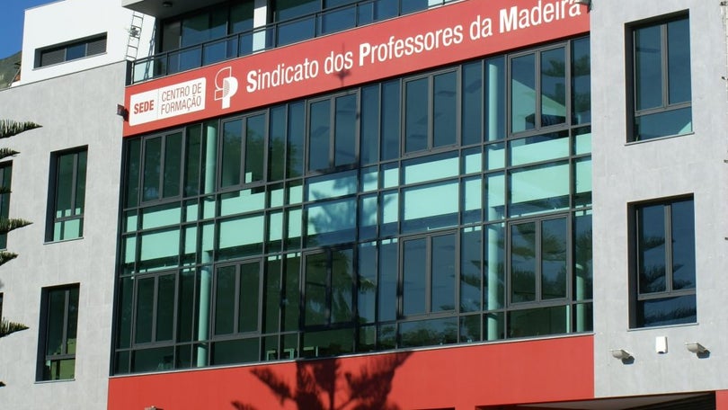 Covid-19: Sindicato quer mais professores para salvaguardar grupos de risco na Madeira