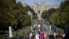Imagem de Túmulo em Windsor junta a rainha com pais, irmã e marido