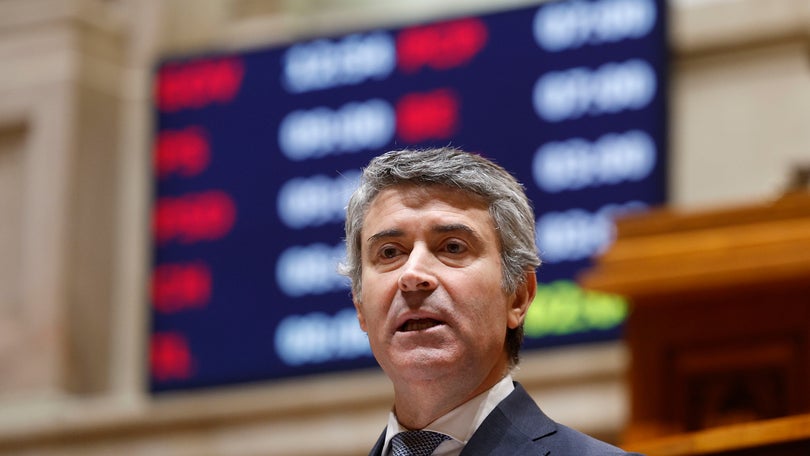 Imagem de José Luís Carneiro candidata-se à liderança do PS em nome do diálogo e da segurança