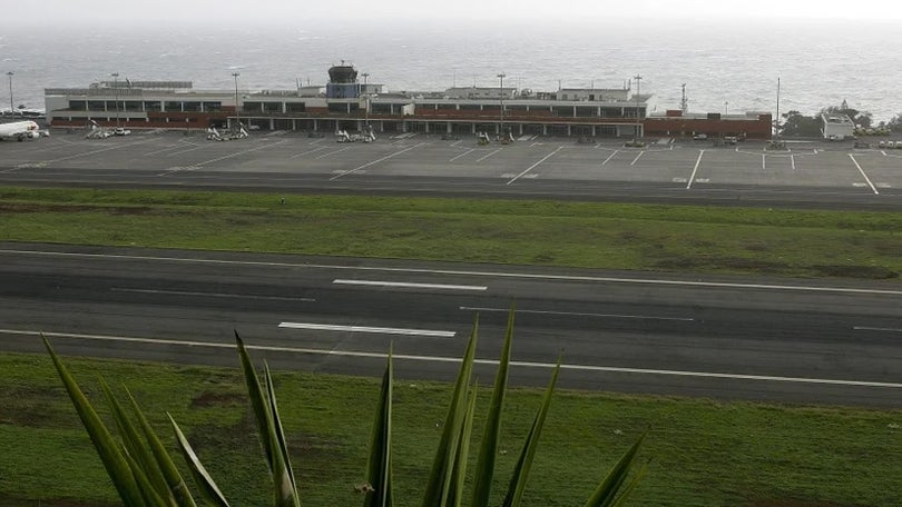 Imagem de Mau tempo obriga 12 voos a divergir do Aeroporto da Madeira