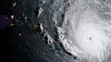Imagem de Furacão Ophelia a 995 quilómetros dos Açores