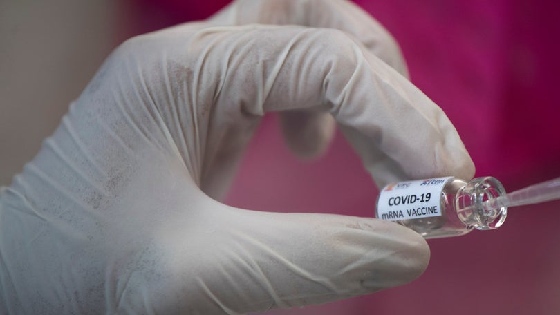 Imagem de Covid-19: Brasil vai produzir vacina desenvolvida pela Universidade de Oxford