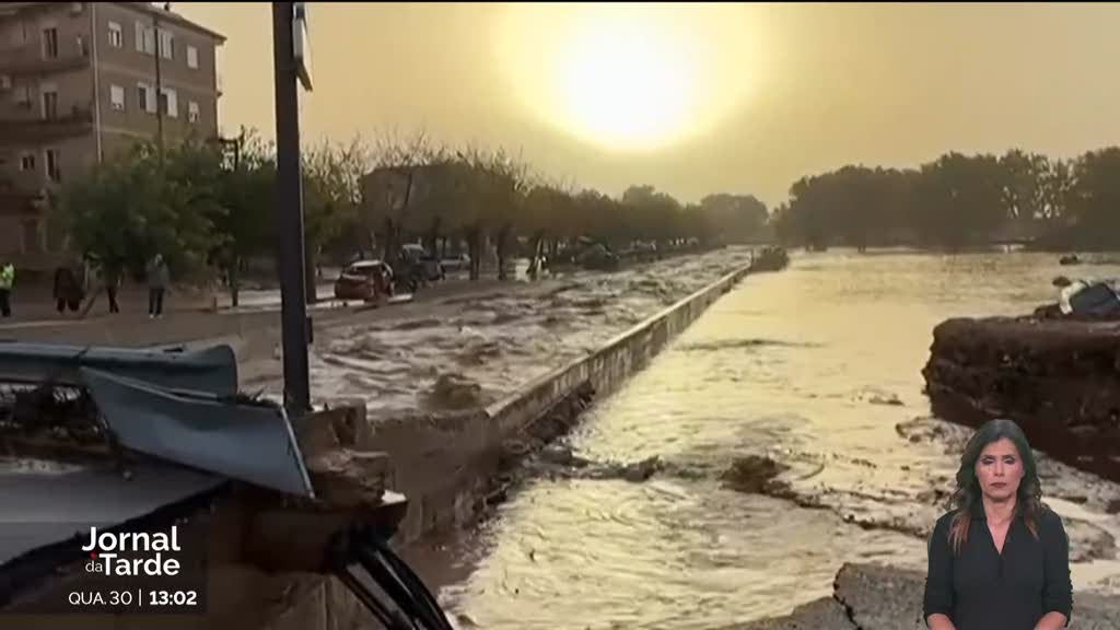 Tempestade em Espanha provoca 64 mortos