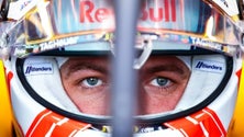 Imagem de Verstappen na pole position para o GP da Grã-Bretanha