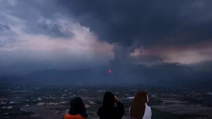 Imagem de Dióxido de enxofre do vulcão de La Palma chega a costa mediterrânica