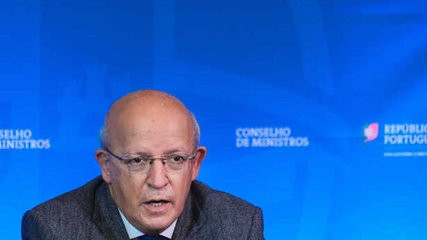 Imagem de DGS decide sobre a redução do período de isolamento