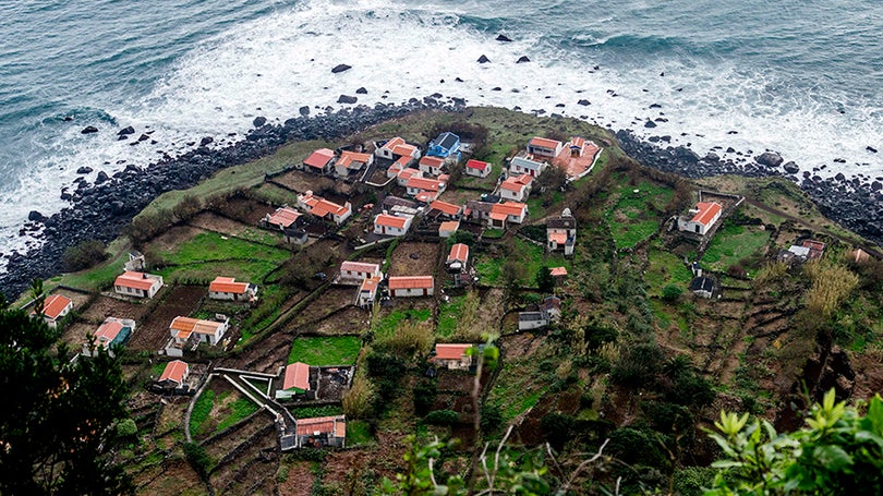 Governo preocupado com as populações das fajãs de São Jorge