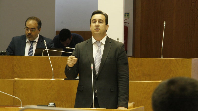 Imagem de Falhas em correção