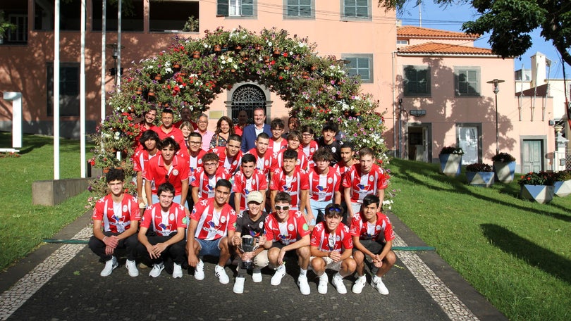 Imagem de Câmara reconhecida ao trabalho do Estrela da Calheta