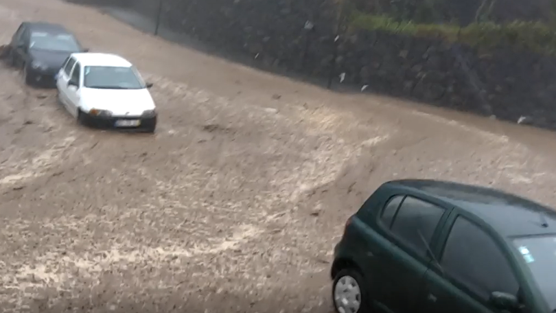 Imagem de Mau tempo: Situação caótica na Ponta Delgada